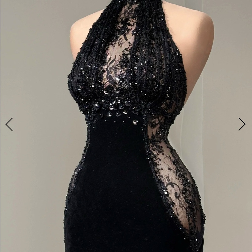 Elegant Norok Couture Velvet Noir